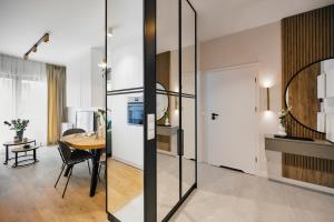 Golden Dreams Luxury Apartments 21