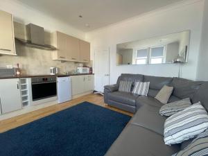 Millport Beach Apartment, Crichton St, sea views