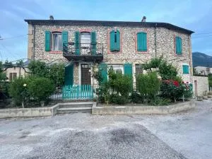 Maison de vacances dans le Diois au pied du Vercors avec 2 chambres pour 6 personnes - Val Maravel