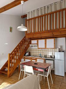 Maisons de vacances Maison classee avec jardinets a 800m de la plage : photos des chambres