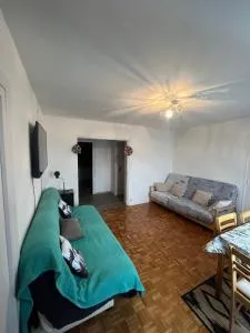 Le château - 圣埃格雷夫