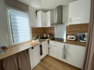 Maisons de vacances The Little Oak - tiny house with bed on mezzanine & terrace - from 1 to 4 p Disney, Paris & CDG : photos des chambres