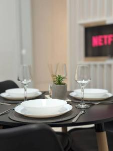 Ellis Oasis Apartment