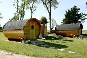 Peenehof Köppen - Schlaffässer Hannah oder Jette - Fürstenhof