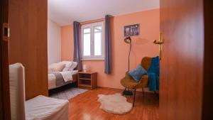 Jacqueline Apartment