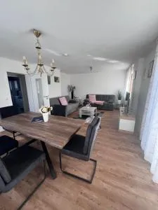 Ferienwohnungen Auf der Höhe - 诺伊恩比尔格