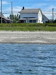 Chalet Pakingan - Trinity Bay