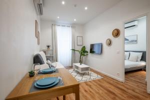 Pertinax Cosy 2 pièces au coeur du centre ville de Nice AC