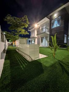 TropINN Villa- CornerHouse•BIGPool•BBQ•KTV•Billard