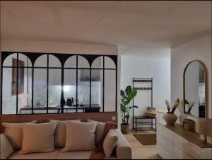 Appartements Le Boudoir, studio chic Aeroport d’Orly : photos des chambres