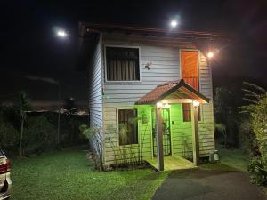 Parque Nacional Volcán Poás Cabaña Abby