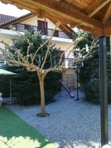 Παραδοσιακό σπίτι με σοφίτα. - Graviá