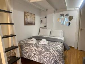 Serenity Loft Retreat in Central Athens