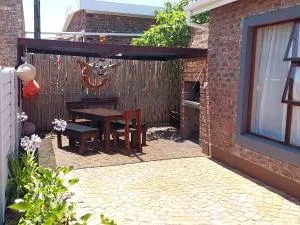 10 Dolfyn str - Blandʼs Drift