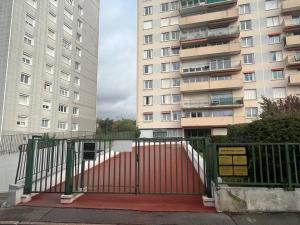 Appartements Studio Cosy proche Gare de Poissy RER A : photos des chambres