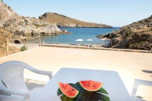 Beachfront Studio Kyma West ~ Cretes Hidden Gem