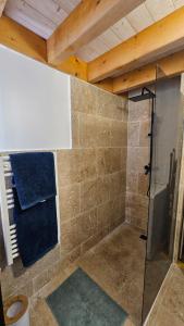 Chalets Gite du moulin : photos des chambres