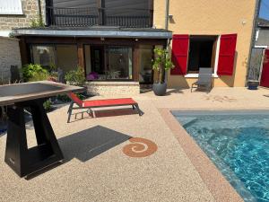 Sejours chez l'habitant Chambre dans maison avec piscine : photos des chambres