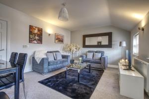 St George Court, Spacious 2BR Apartments, City Centre, Self Check In, Parking, By DerBnB