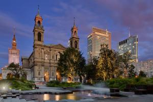 Falcon Apartment Center 4 Metro Świętokrzyska