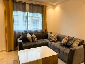 Studio cozy totalement refait avec toutes les commodités necessairessitué au parc de Mohammedia