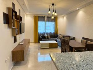 Studio cozy totalement refait avec toutes les commodités necessairessitué au parc de Mohammedia