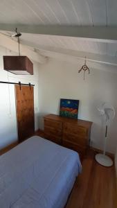 Casa Azul a 5 cuadras del centro y a 8 del mar