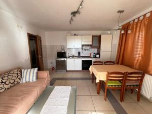 Apartmani 4 Delfina Rogoznica 