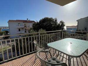 Apartmani 4 Delfina