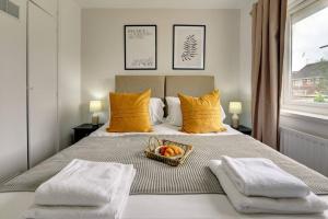 Quiet 2 Bedroom Contractor House 20 Percent off Long Stay Near NEC