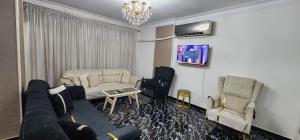Comfortable Apartment in sheraton Heliopolis 5 minutes from Cairo Airport