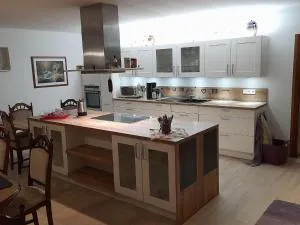 Holiday home on the Störkanal in Plate - Peckatel