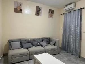 Appartement entier F3 climatisé agréable, spacieux et confortable à Gadaye - Tiaroye-sur-Mer