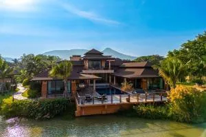 Luxury 5 Bedroom Villa Close to Beach SRS - Ban Khao Takiap