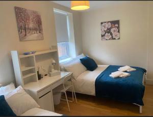Cosy Private Rooms in Euston Square, Central London