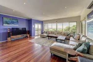 Whale House - Gracetown