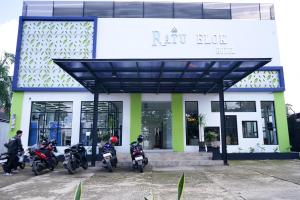 Urbanview Hotel Syariah Ratu Elok Banjarbaru by RedDoorz