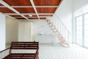 Urbanview Blessing Residence Surabaya by RedDoorz