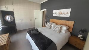 Albatross @ Kingswood