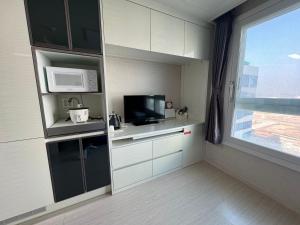 Sea View Residence