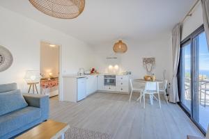 Sea View House Pride & Joy - Adults Only