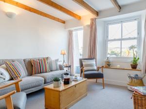 3 Bed in Polruan PC009