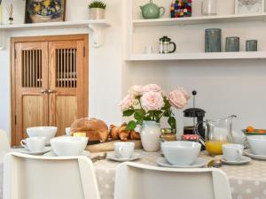 3 Bed in Polruan PC009