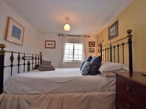 2 Bed in Polruan PC042