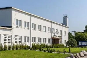 Hangon Asema 5 - yksiö terassilla, ei yhtään porrasta - 汉科