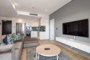 1710 Oceans Apartment - by Stay in Umhlanga