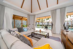 Spacious Mansion 4BR Villa Anchan V20 with 15m Private Pool in Gated Residence