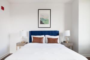 Tysons Corner 2br w concierge nr shopping mall WDC-815