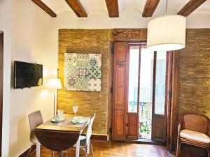 Bello apartamento cerca de la Plaza Redonda