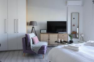 Chic & Comfort Homes in Central Volos # 2